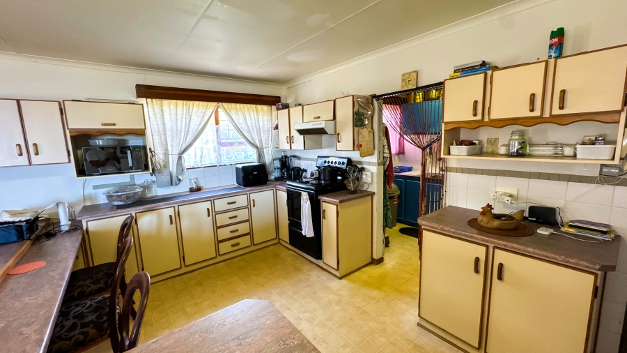 4 Bedroom Property for Sale in Dana Bay Western Cape